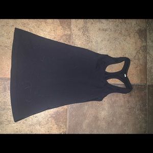 Size 4 lululemon black tank!